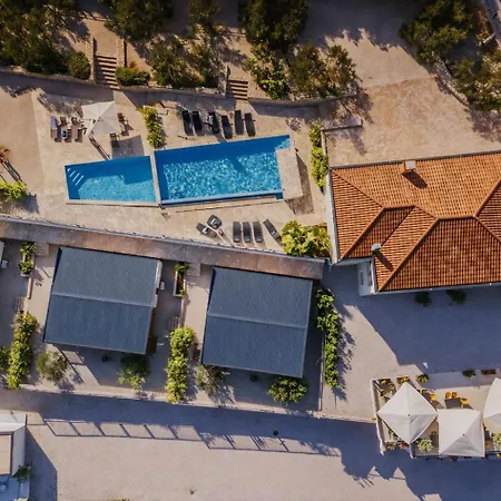 Дом отдыха Panorama Mobile Home With Seaview And Pool *