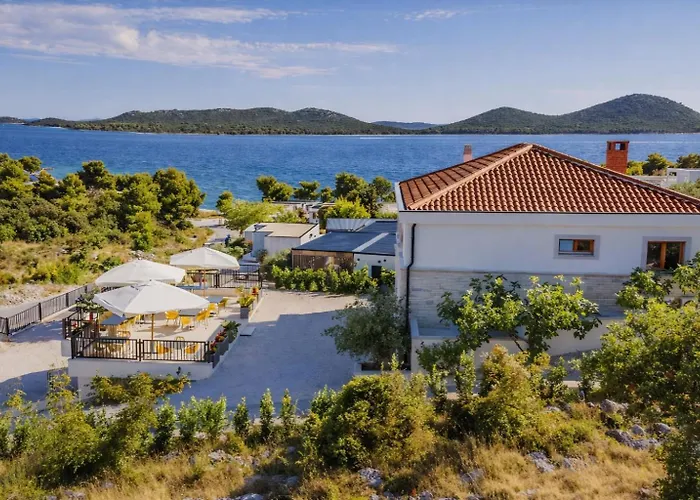 Holiday home Panorama Mobile With Seaview And Pool Drage