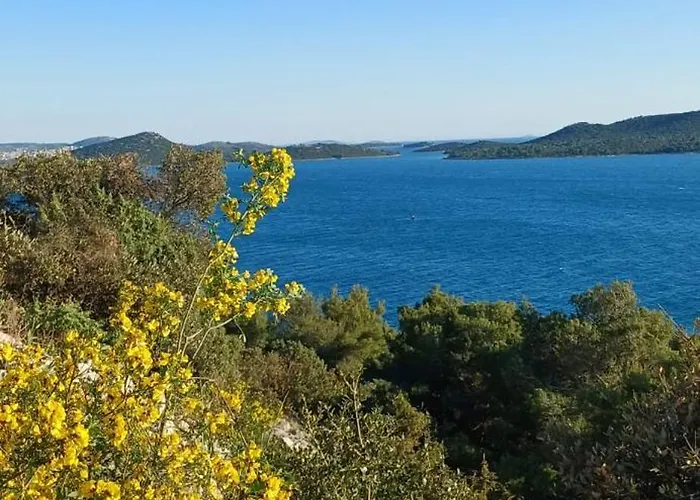 Panorama Mobile With Seaview And Pool Holiday home