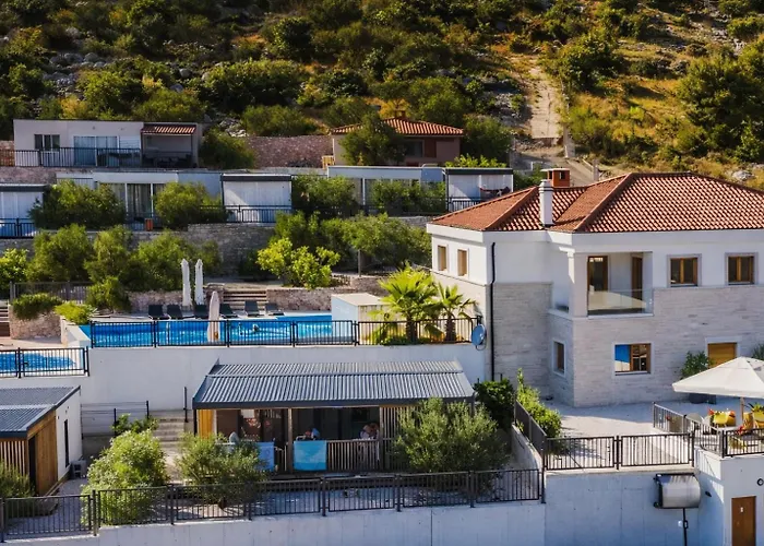 Дом отдыха Panorama Mobile With Seaview And Pool